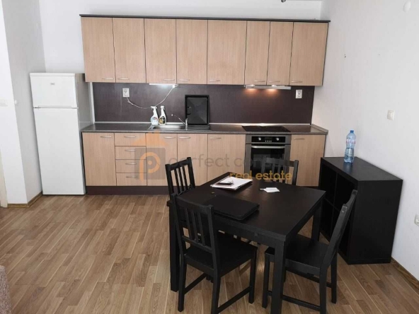 Дава се под наем Тристаен апартамент в Пловдив, Кършияка - 100 кв.м за 425 € - Снимка #1