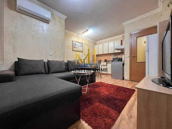 Дава се под наем Двустаен апартамент в Бургас, Лазур - 59 кв.м за 402.9 € - Снимка #1