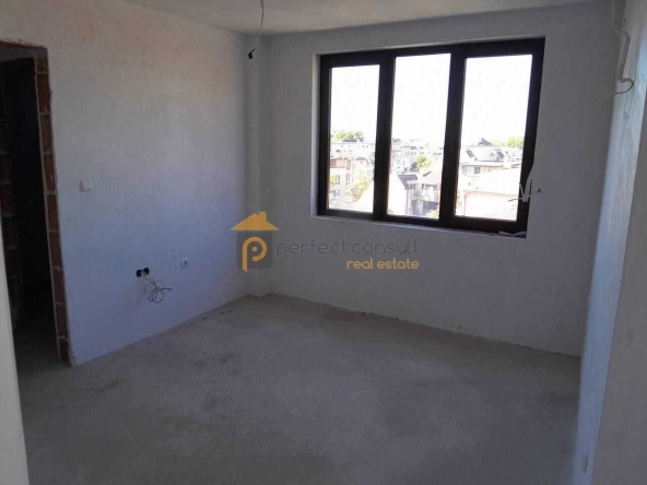 Двустаен апартамент в Пловдив, Център - 60 кв.м за 2317 €/кв.м - Снимка #1