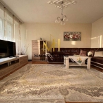 Дава се под наем Тристаен апартамент в Бургас, Център - 96 кв.м за 398.82 € - Снимка #1