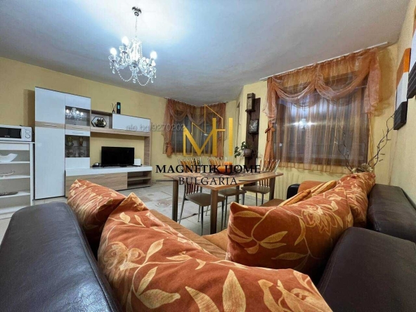 Дава се под наем Двустаен апартамент в Бургас, Възраждане - 68 кв.м за 306 € - Снимка #1