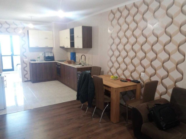 Дава се под наем Двустаен апартамент в София, Надежда 1 - 81 кв.м за 382.5 € - Снимка #1