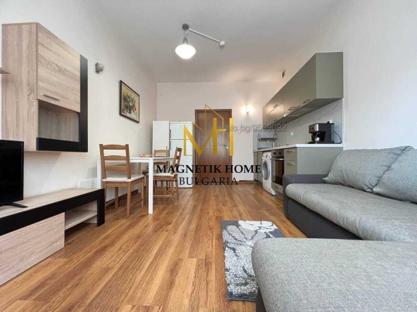 Дава се под наем Двустаен апартамент в Бургас, Център - 60 кв.м за 408 € - Снимка #1