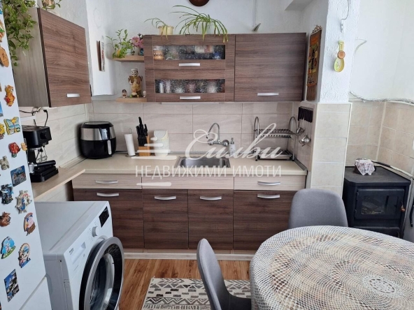 Тристаен апартамент в Шумен, Боян Българанов 1 - 76 кв.м за 685 €/кв.м - Снимка #1