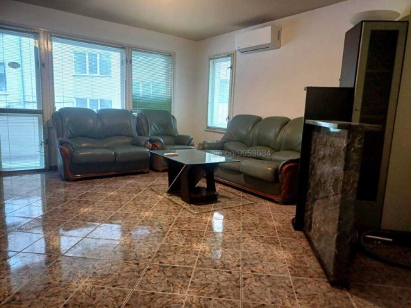 Тристаен апартамент в Пловдив, Кършияка - 111 кв.м за 873 €/кв.м - Снимка #1