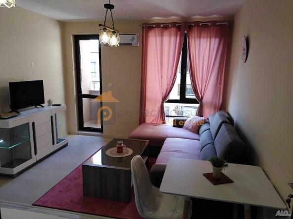 Дава се под наем Двустаен апартамент в Пловдив, Тракия - 68 кв.м за 428.91 € - Снимка #1