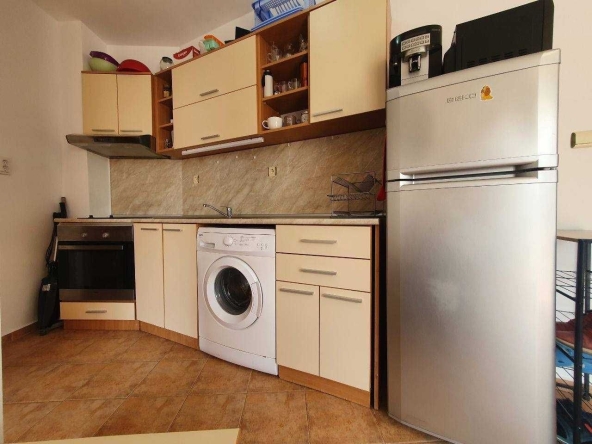Тристаен апартамент в к.к. Слънчев бряг - 60 кв.м за 646 €/кв.м - Снимка #1