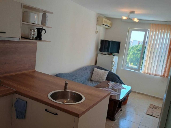 Тристаен апартамент в к.к. Слънчев бряг - 50 кв.м за 653 €/кв.м - Снимка #1