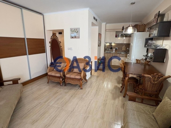 Двустаен апартамент в к.к. Слънчев бряг - 83 кв.м за 682 €/кв.м - Снимка #1