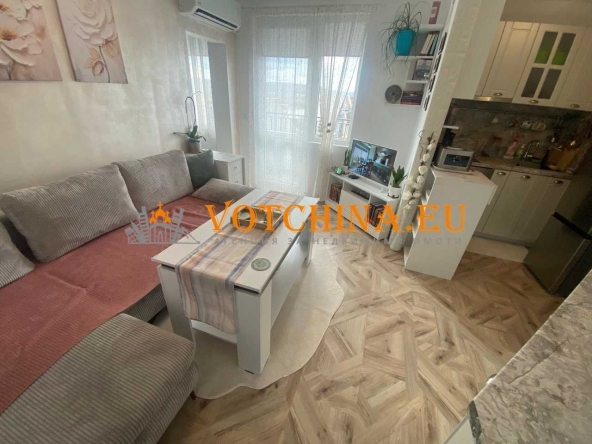 Четиристаен апартамент в Варна, Христо Ботев - 130 кв.м за 1138 €/кв.м - Снимка #1