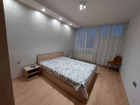 Дава се под наем Тристаен апартамент в София, Лозенец - 82 кв.м за 648.21 € - Снимка #1