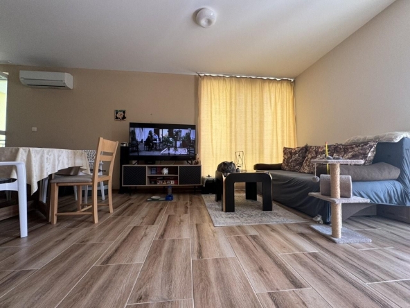 Дава се под наем Едностаен апартамент в Пловдив, Остромила - 40 кв.м за 315 € - Снимка #1