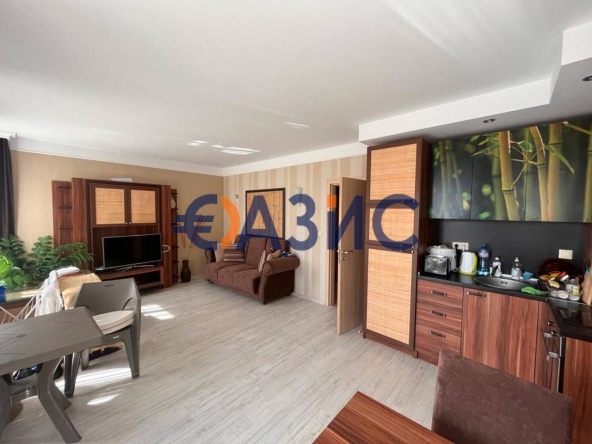 Тристаен апартамент в к.к. Слънчев бряг - 94 кв.м за 602 €/кв.м - Снимка #1