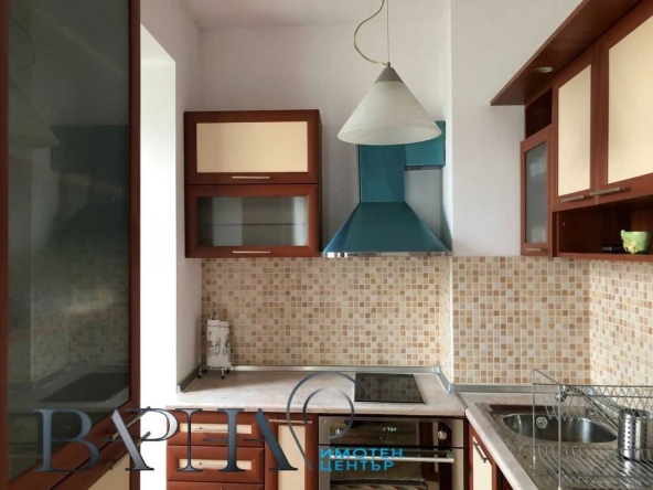 Дава се под наем Тристаен апартамент в Варна, Левски - 80 кв.м за 548.25 € - Снимка #1