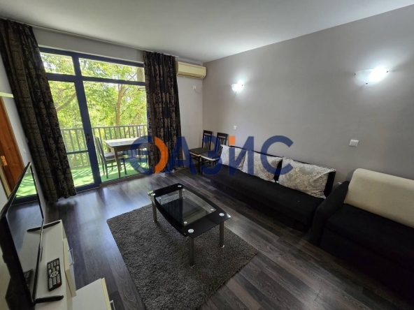 Двустаен апартамент в к.к. Слънчев бряг - 62 кв.м за 1050 €/кв.м - Снимка #1