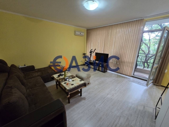 Едностаен апартамент в к.к. Слънчев бряг - 50 кв.м за 1100 €/кв.м - Снимка #1