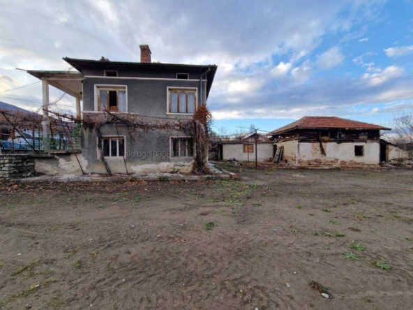 Къща в с. Варвара, Област Пазарджик - 136 кв.м за 237 €/кв.м - Снимка #1
