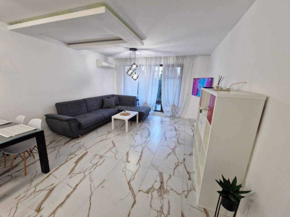 Тристаен апартамент в Пловдив, Кършияка - 132 кв.м за 1024 €/кв.м - Снимка #1