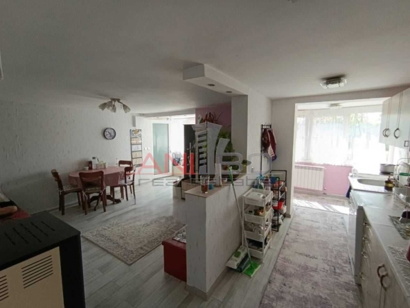 Къща в Варна, Галата - 202 кв.м за 707 €/кв.м - Снимка #1