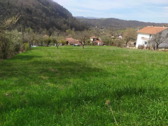 Парцел в с. Войнежа, Област Велико Търново - 2286 кв.м за 9 €/кв.м - Снимка #1