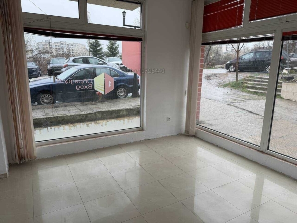 Дава се под наем Магазин в София, Младост 1 - 50 кв.м за 497.25 € - Снимка #1