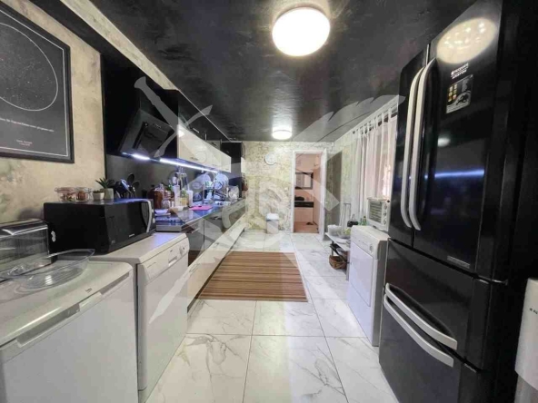 Къща в с. Твърдица, Област Бургас - 320 кв.м за 383 €/кв.м - Снимка #1