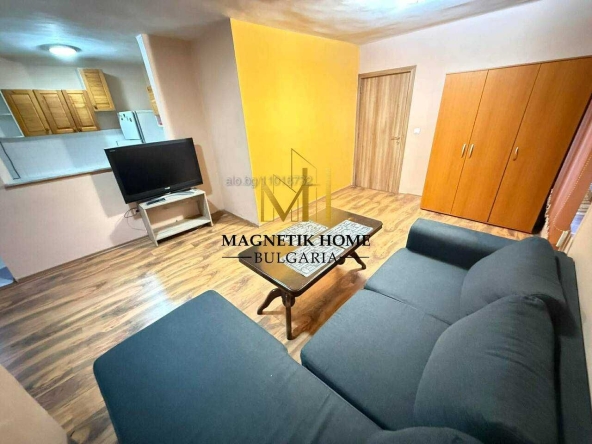 Дава се под наем Двустаен апартамент в Бургас, Възраждане - 75 кв.м за 328.95 € - Снимка #1