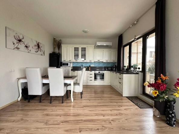 Къща в Поморие - 152 кв.м за 1309 €/кв.м - Снимка #1