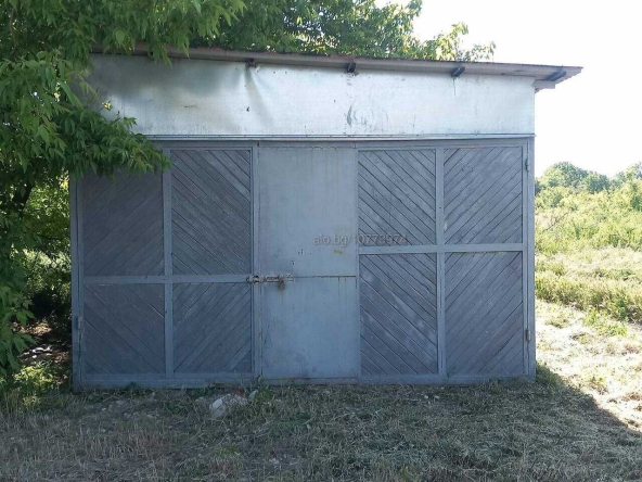 Гараж / Паркомясто в Добрич, ЖП Гара - 24 кв.м за 0 €/кв.м - Снимка #1