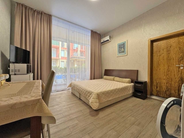 Едностаен апартамент в к.к. Слънчев бряг - 37 кв.м за 772 €/кв.м - Снимка #1