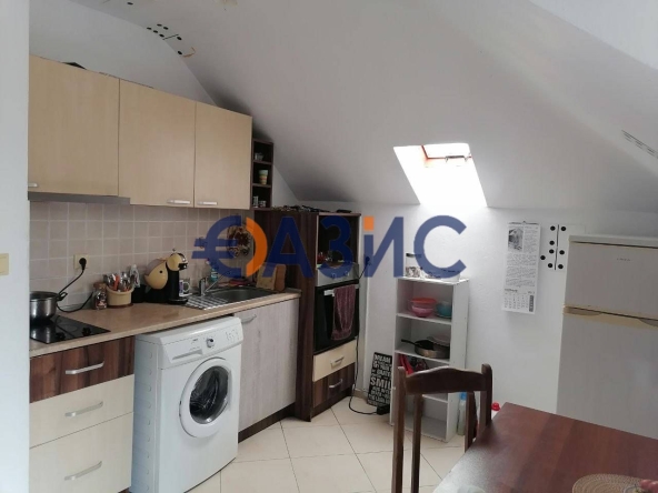 Тристаен апартамент в Несебър - 90 кв.м за 595 €/кв.м - Снимка #1