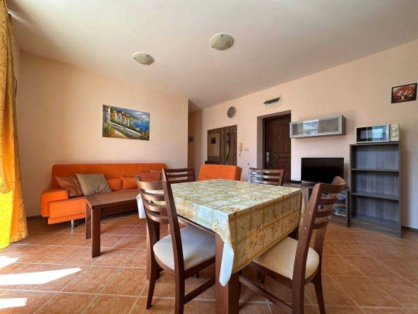 Тристаен апартамент в к.к. Слънчев бряг - 78 кв.м за 595 €/кв.м - Снимка #1
