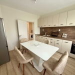Дава се под наем Тристаен апартамент в Пловдив, Тракия - 86 кв.м за 598.23 € - Снимка #1