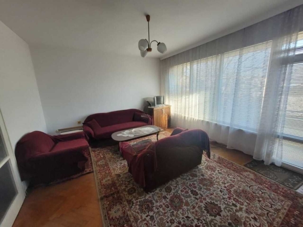 Тристаен апартамент в Пловдив, Въстанически - 85 кв.м за 720 €/кв.м - Снимка #1