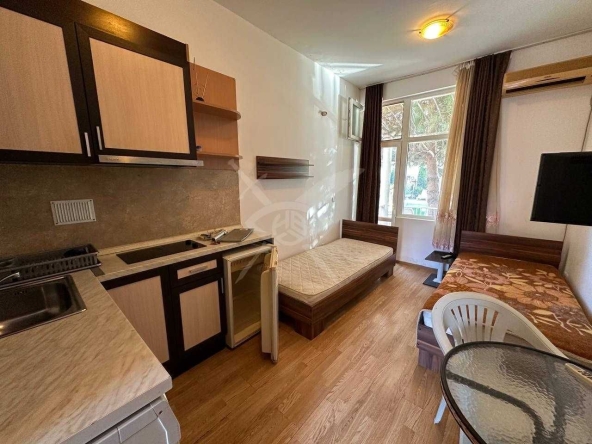 Едностаен апартамент в к.к. Слънчев бряг - 32 кв.м за 1000 €/кв.м - Снимка #1