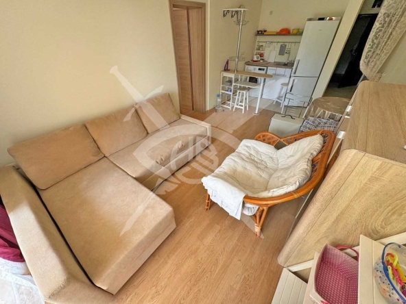 Тристаен апартамент в к.к. Слънчев бряг - 96 кв.м за 588 €/кв.м - Снимка #1