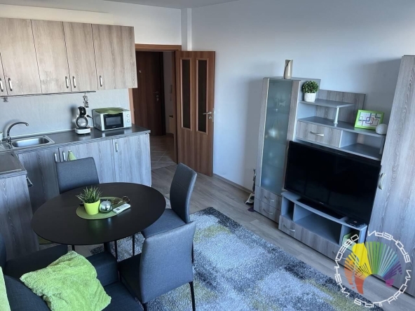 Дава се под наем Двустаен апартамент в Бургас, Център - 51 кв.м за 408 € - Снимка #1