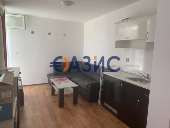 Двустаен апартамент в к.к. Слънчев бряг - 50 кв.м за 791 €/кв.м - Снимка #1