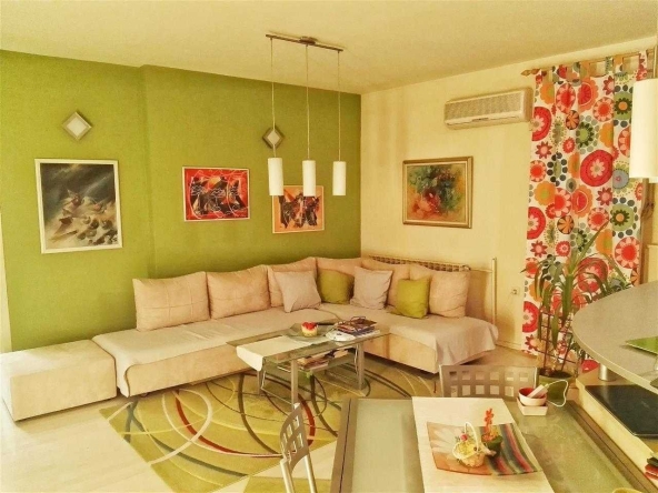 Дава се под наем Двустаен апартамент в Бургас, Център - 57 кв.м за 229.5 € - Снимка #1