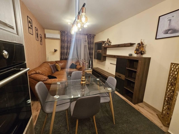 Дава се под наем Тристаен апартамент в Бургас, Сарафово - 80 кв.м за 648.21 € - Снимка #1