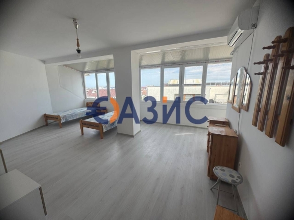 Тристаен апартамент в с. Равда, Област Бургас - 155 кв.м за 485 €/кв.м - Снимка #1