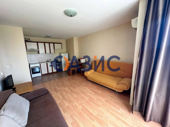 Двустаен апартамент в к.к. Слънчев бряг - 60 кв.м за 646 €/кв.м - Снимка #1