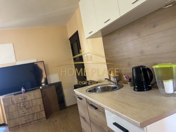 Дава се под наем Двустаен апартамент в к.к. Св.Св. Константин и Елена - 45 кв.м за 331.5 € - Снимка #1