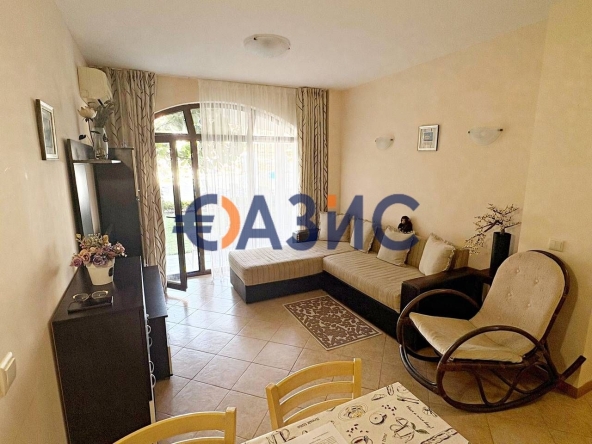 Двустаен апартамент в к.к. Слънчев бряг - 49 кв.м за 948 €/кв.м - Снимка #1