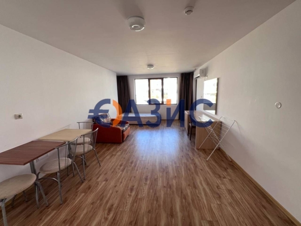 Двустаен апартамент в к.к. Слънчев бряг - 66 кв.м за 587 €/кв.м - Снимка #1