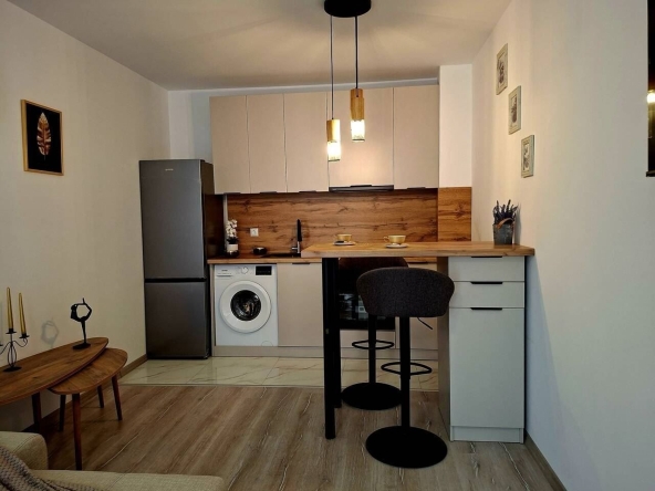 Двустаен апартамент в к.к. Слънчев бряг - 52 кв.м за 1006 €/кв.м - Снимка #1
