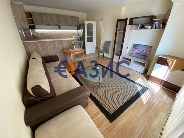 Тристаен апартамент в Несебър - 83 кв.м за 968 €/кв.м - Снимка #1