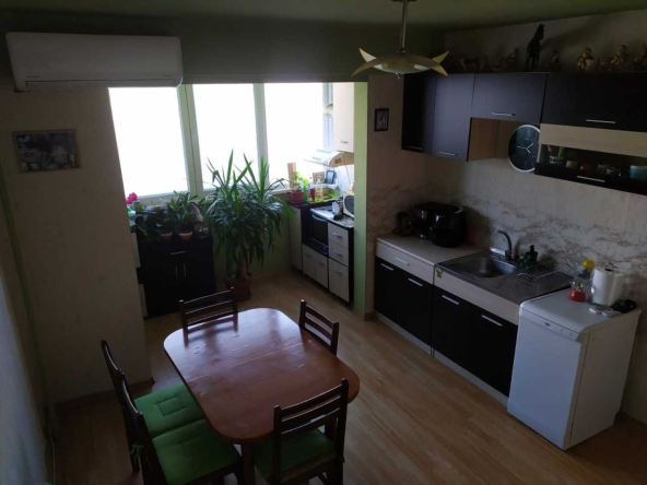 Тристаен апартамент в Пловдив, Христо Смирненски - 80 кв.м за 854 €/кв.м - Снимка #1