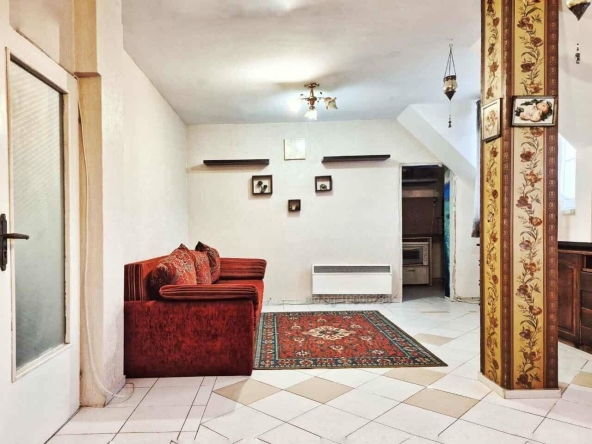 Тристаен апартамент в Варна, Погреби - 80 кв.м за 873 €/кв.м - Снимка #1