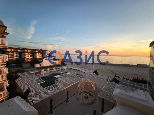 Двустаен апартамент в к.к. Елените - 81 кв.м за 734 €/кв.м - Снимка #1